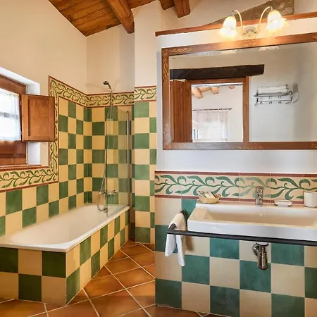 Bed & Breakfast Mas Camins (adults Only) *