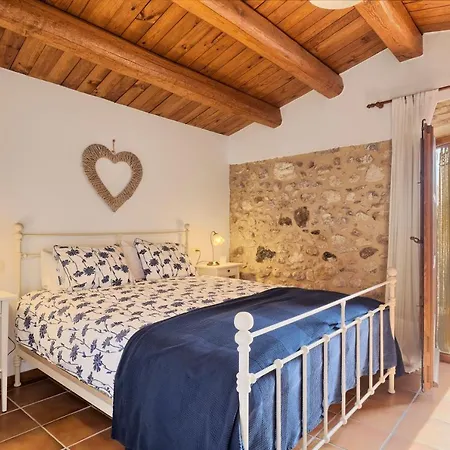Bed & Breakfast Mas Camins (adults Only) Avinyonet de Puigventos
