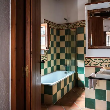 Bed & Breakfast Mas Camins (adults Only)